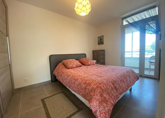 Apartamento Renove Pour 5 Personnes - Avec Piscine Et Parking - Motte *